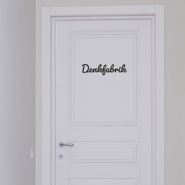 Türschild Denkfabrik – Nachhaltig aus PLA im 3D-Druck gefertigt