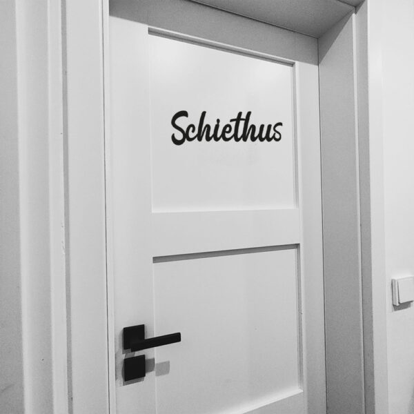 Türschild Schiethus – Nachhaltig aus PLA im 3D-Druck gefertigt Kopieren